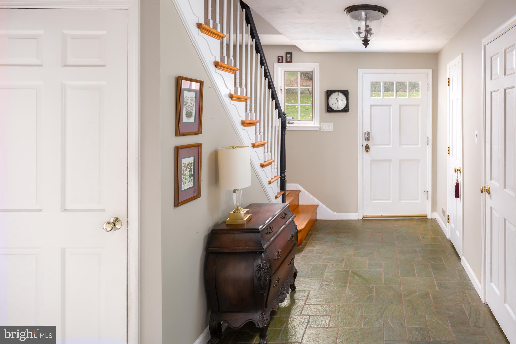664 Malin Road Newtown Square, PA 19073 - Photo 3 of 42 Foyer.