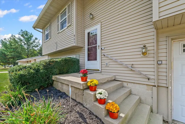 $277,500 | 903 South Trailside Drive, Mahomet, IL 61853