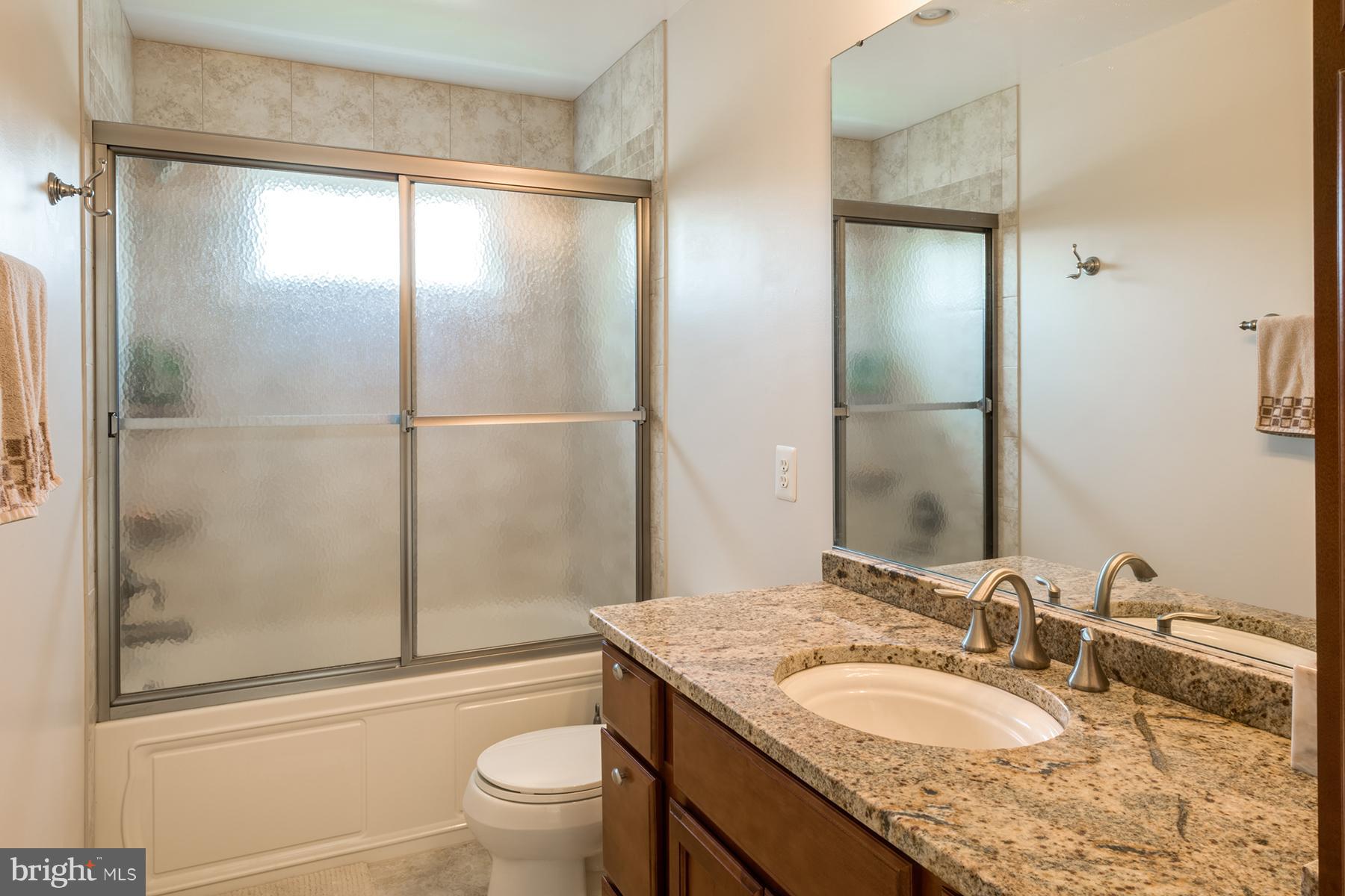 3745 Thomas Point Road Annapolis, MD 21403 - Photo 22 of 26 Upstairs bathroom has granite counters