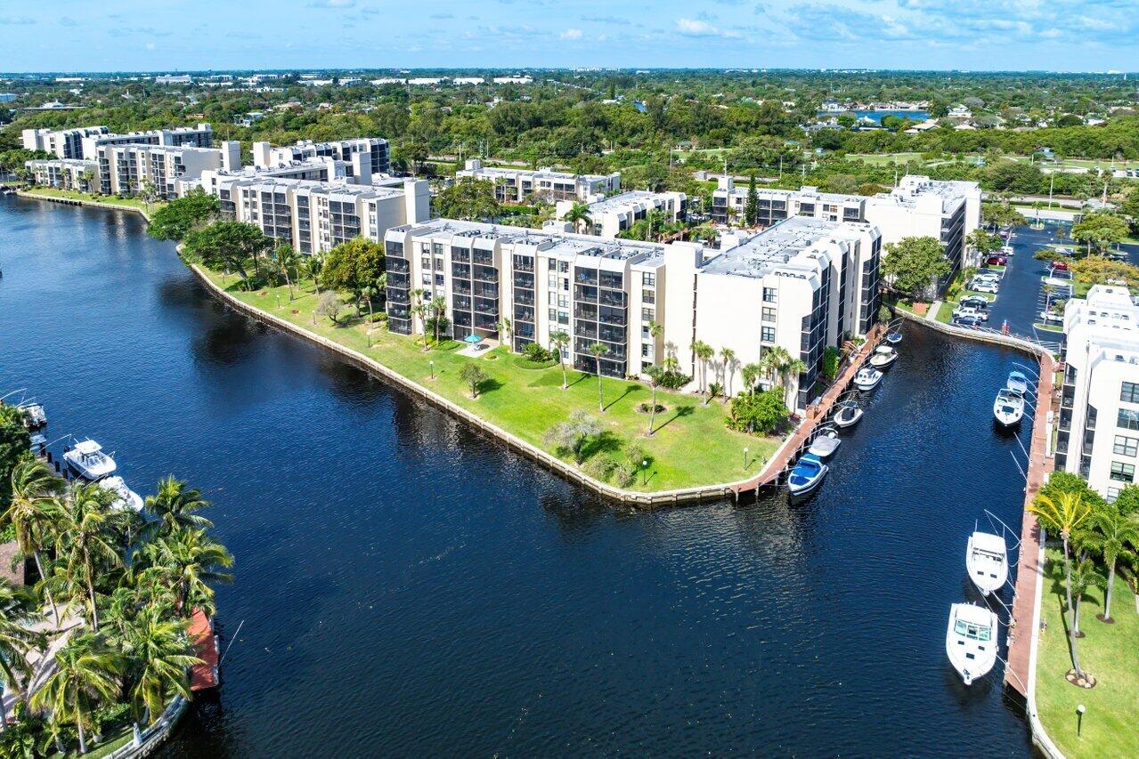13 Royal Palm Way, Unit 602 Boca Raton, FL 33432 - Photo 25 of 41 an aerial view of residential houses with outdoor space and river