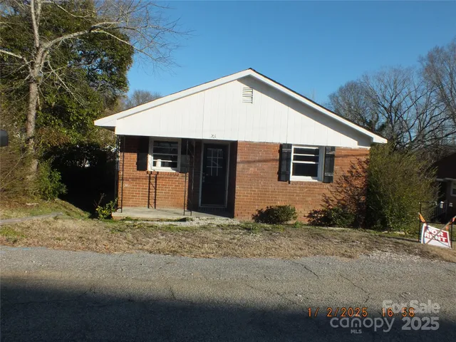 $415,000 | 701 Taylor Street, Lancaster, SC 29720