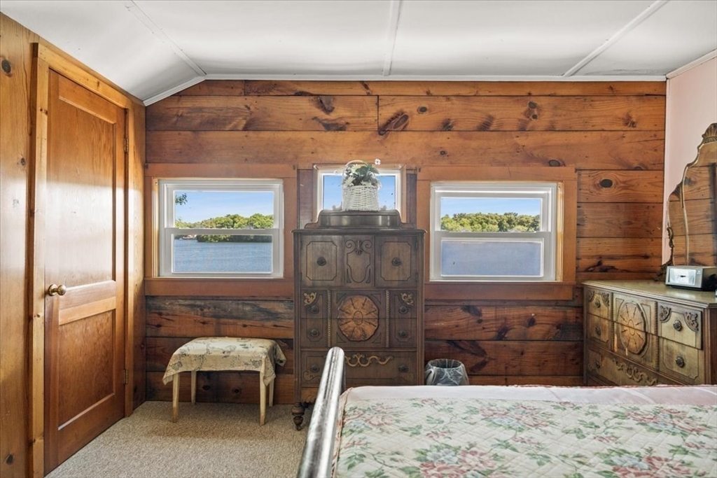 730 Eastside Road Wrentham, MA 02093 - Photo 12 of 37