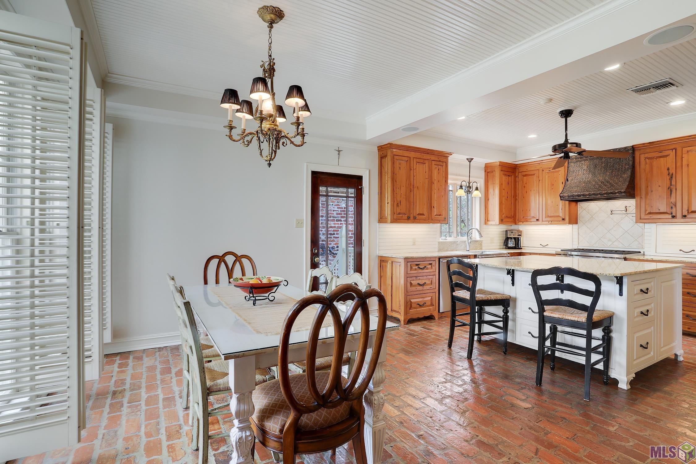 10215 Barringer Foreman Road Baton Rouge, LA 70809 - Photo 17 of 35