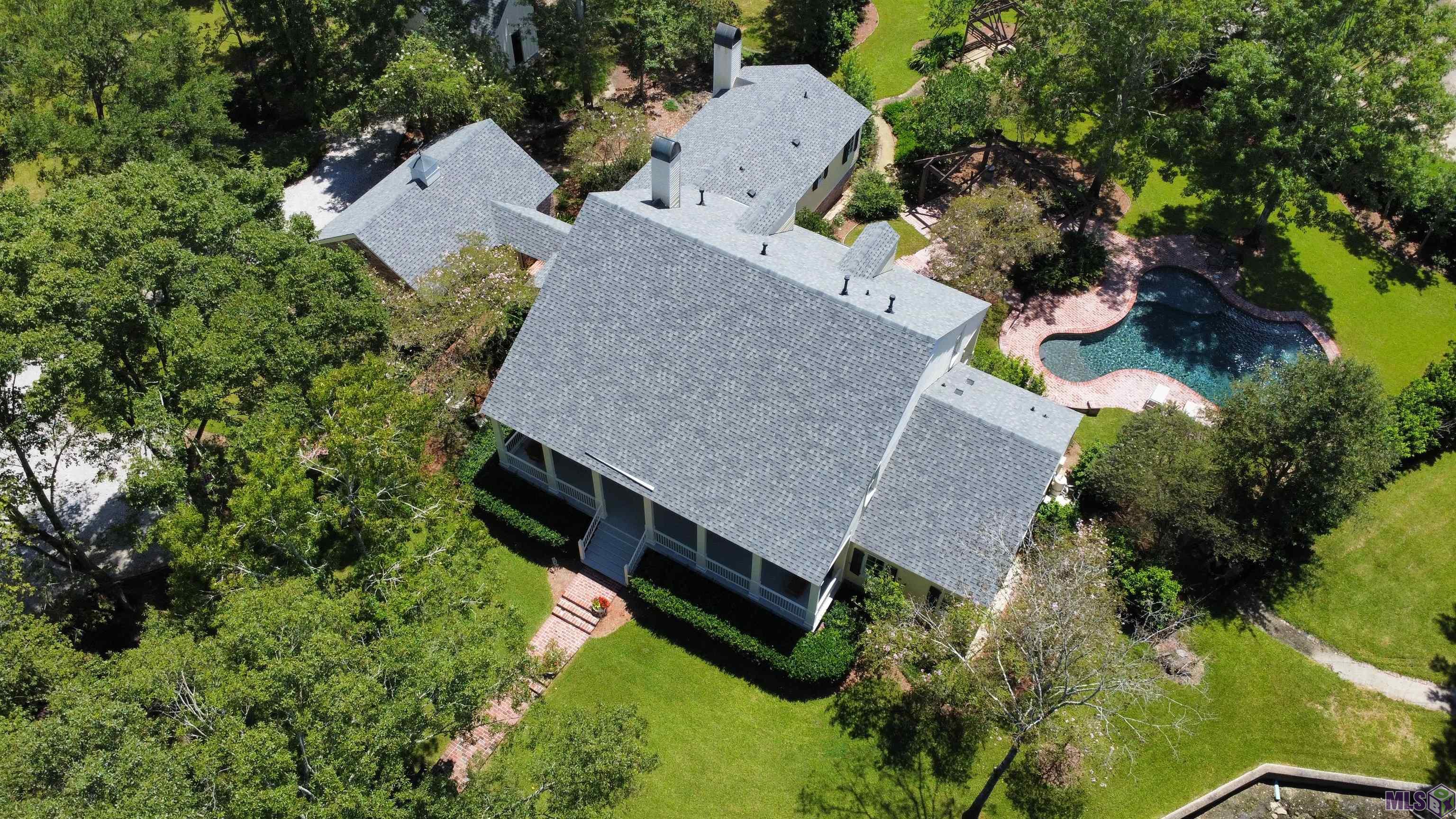 10215 Barringer Foreman Road Baton Rouge, LA 70809 - Photo 4 of 35