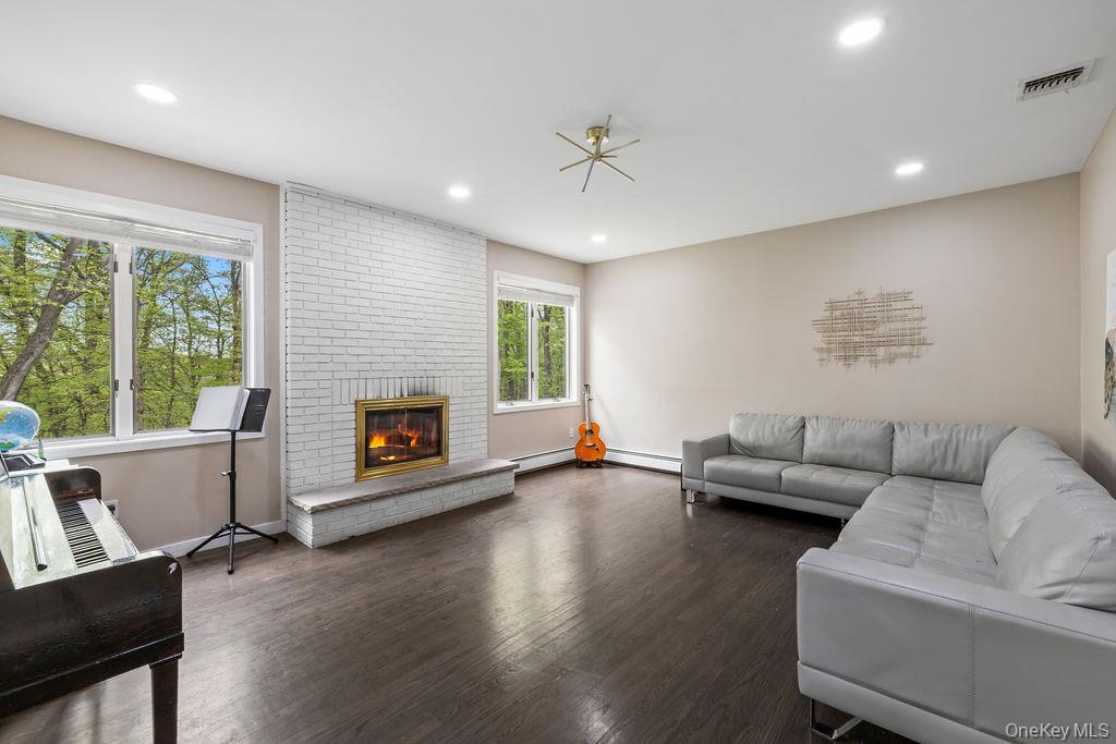 10 Christine Drive Spring Valley, NY 10977 - Photo 19 of 49