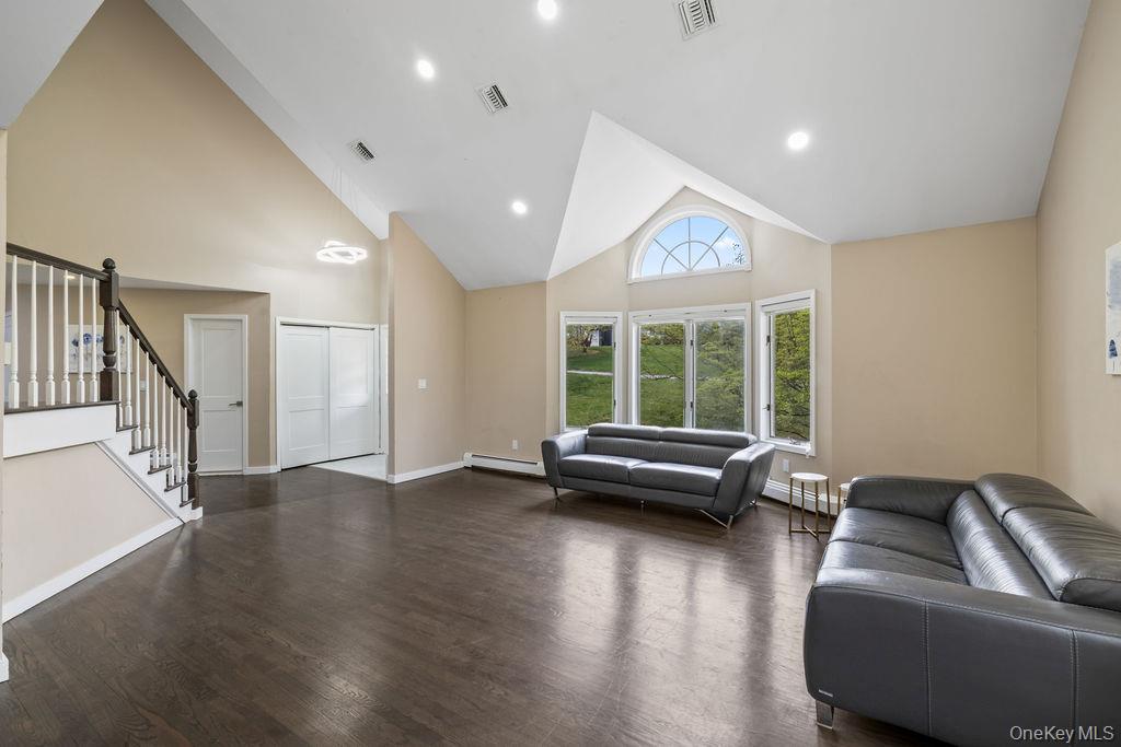 10 Christine Drive Spring Valley, NY 10977 - Photo 8 of 49
