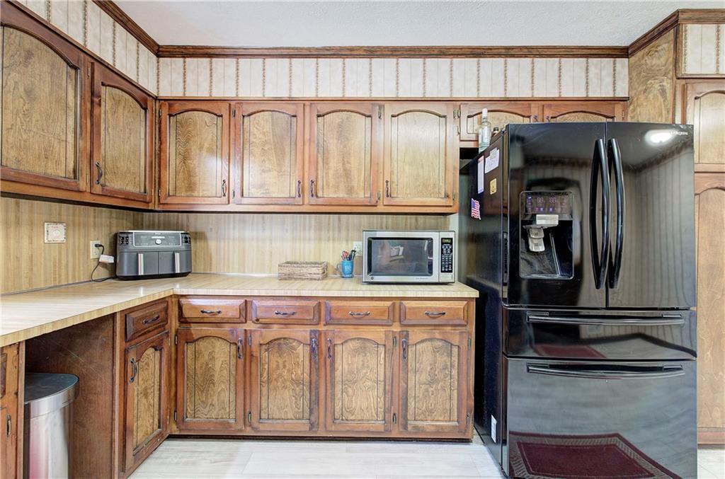 2534 Horseshoe Bend Road Southwest Marietta, GA 30064 - Photo 9 of 50