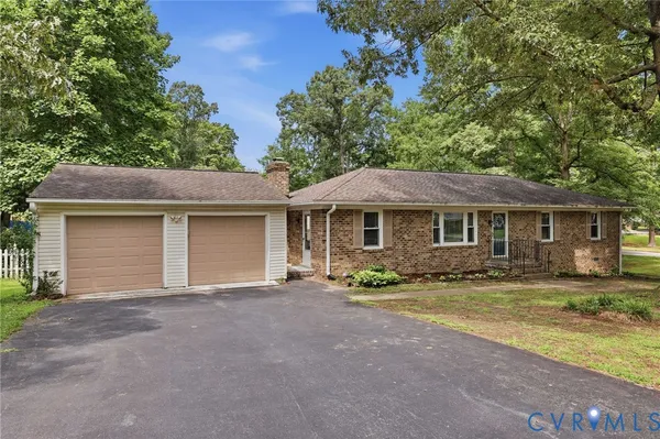 $385,000 | 3300 Woodsong Drive, Midlothian, VA 23112