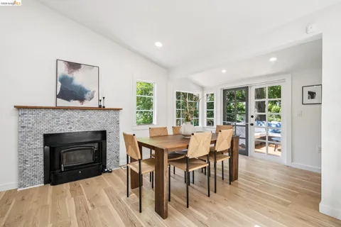 $899,000 | 6400 Pinehaven Road, Oakland, CA 94611