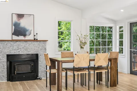 $899,000 | 6400 Pinehaven Road, Oakland, CA 94611