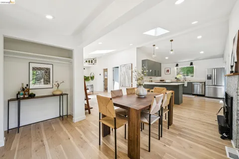 $899,000 | 6400 Pinehaven Road, Oakland, CA 94611