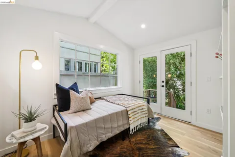 $899,000 | 6400 Pinehaven Road, Oakland, CA 94611