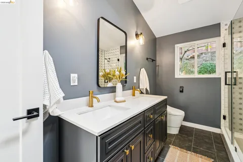 $899,000 | 6400 Pinehaven Road, Oakland, CA 94611