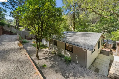 $899,000 | 6400 Pinehaven Road, Oakland, CA 94611