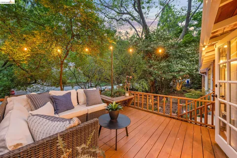 $899,000 | 6400 Pinehaven Road, Oakland, CA 94611