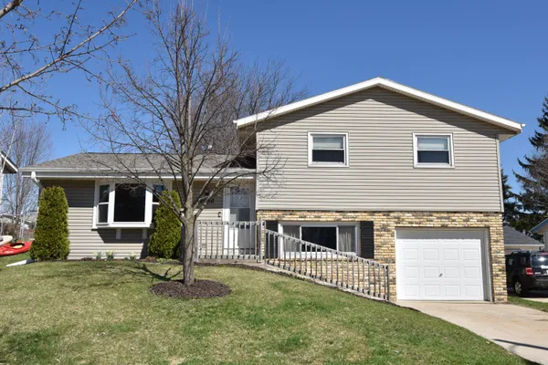 $329,900 | 2036 Lenora Drive, West Bend, WI 53090