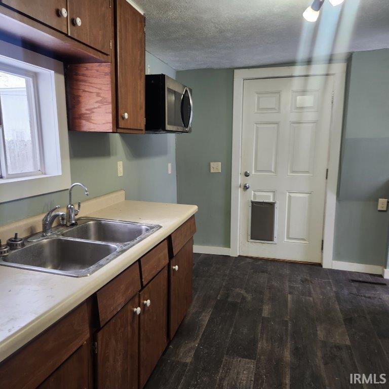 206 North Franklin Street Mentone, IN 46539 - Photo 4 of 11