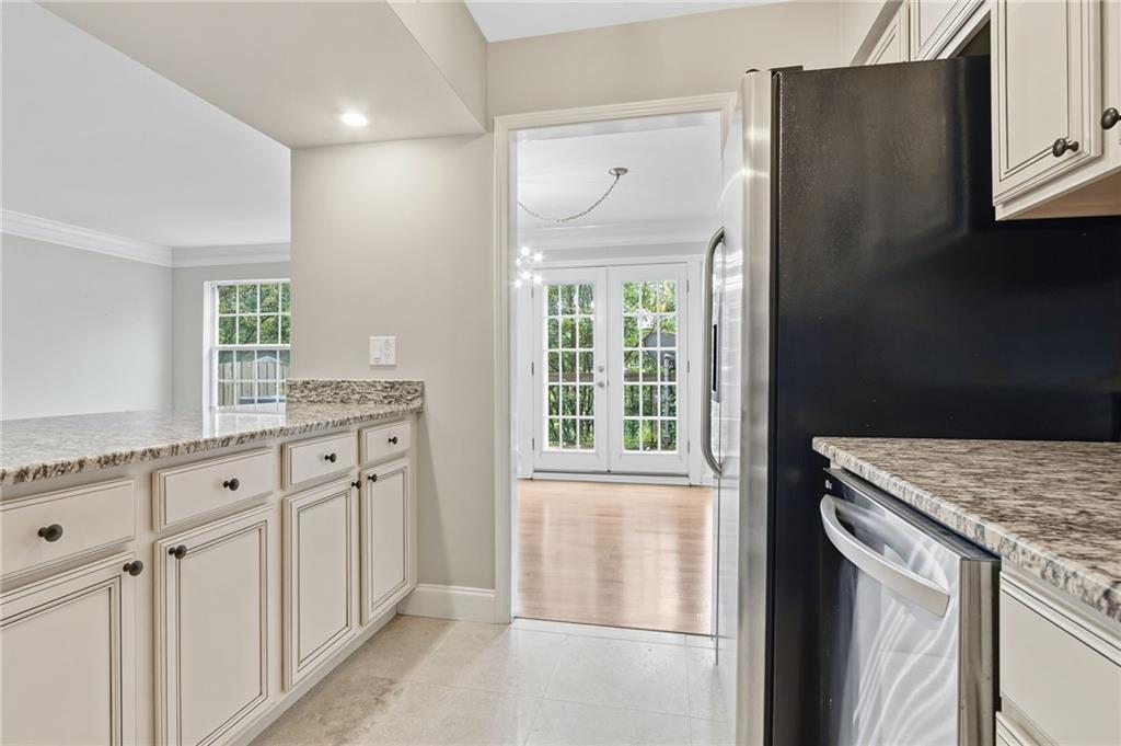 6980 Roswell Road, Unit C5 Sandy Springs, GA 30328 - Photo 13 of 34 Gallery Image 13