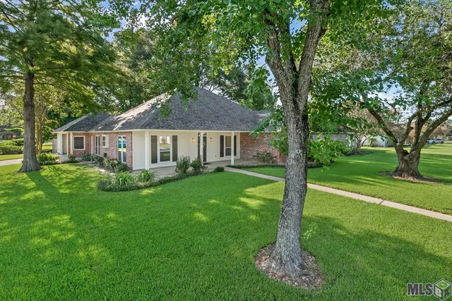 $399,900 | 6103 Belle Grove Drive, Baton Rouge, LA 70820