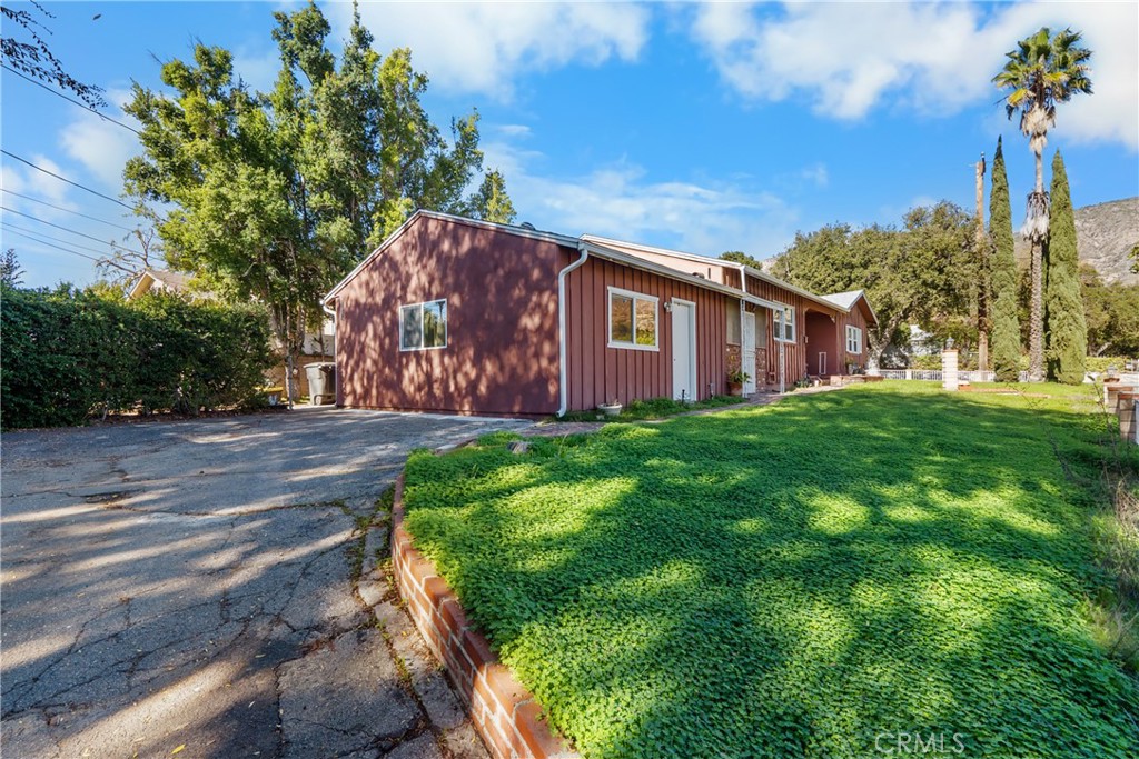 1645 Coolidge Avenue Pasadena, CA 91104 - Photo 2 of 22