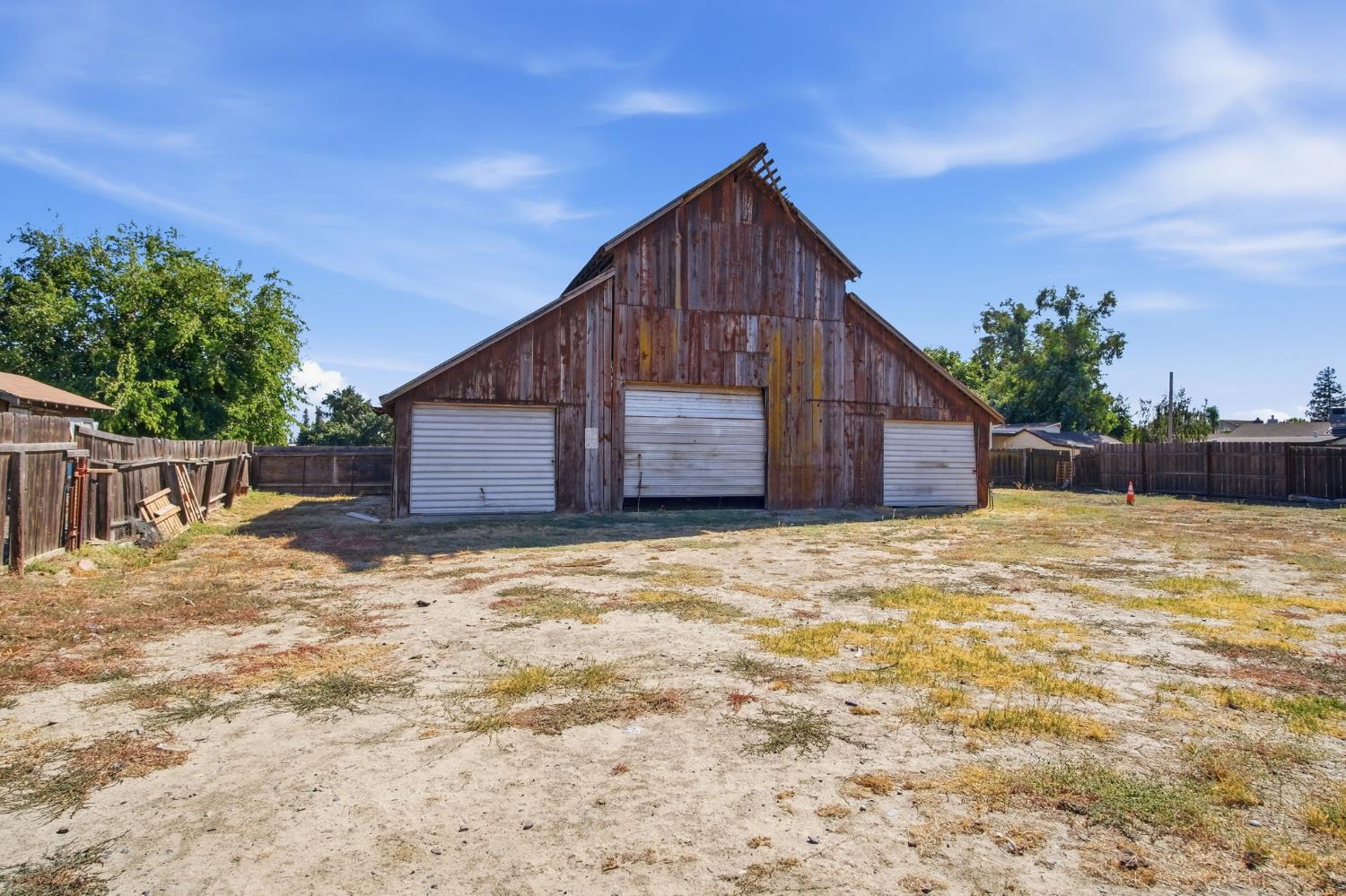 1832 Brier Road Turlock, CA 95380 - Photo 20 of 29 Gallery Image 20