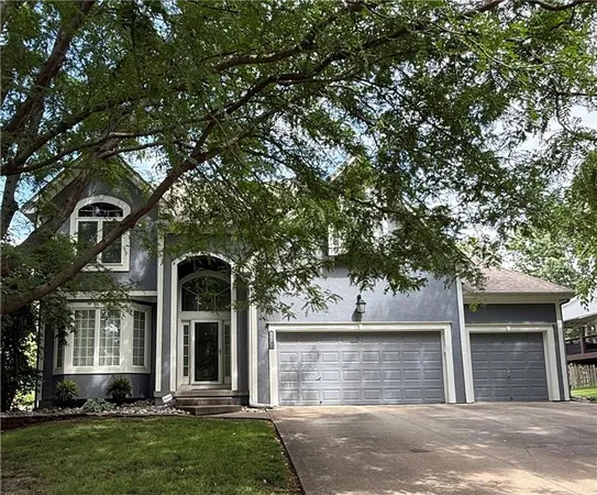 $525,000 | 5717 Northeast Coral Drive, Lee's Summit, MO 64064