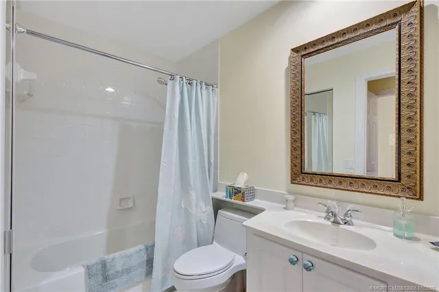 $499,900 | 8522 Southeast Retreat Drive, Hobe Sound, FL 33455