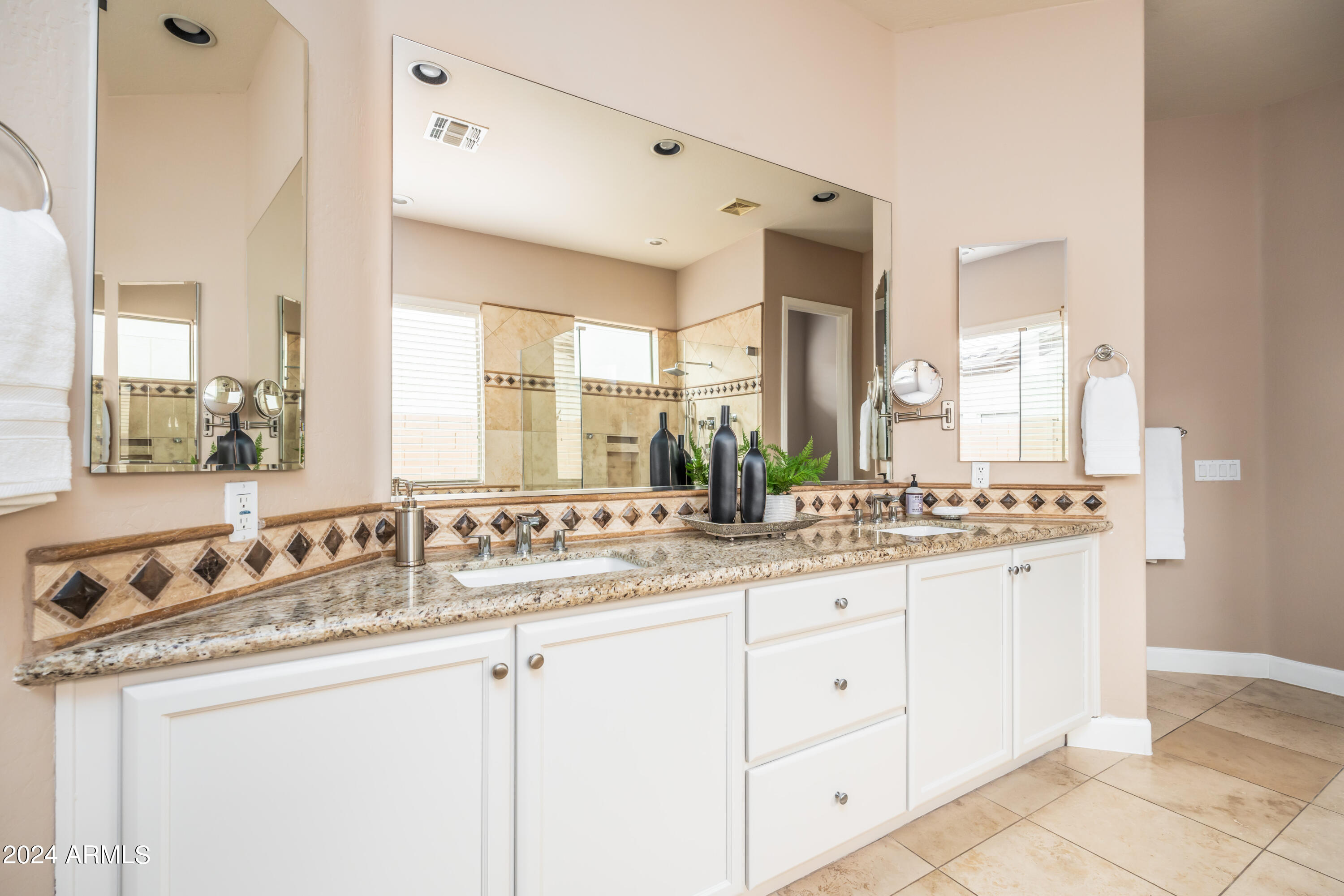 4604 East Reins Road Gilbert, AZ 85297 - Photo 34 of 128 5h