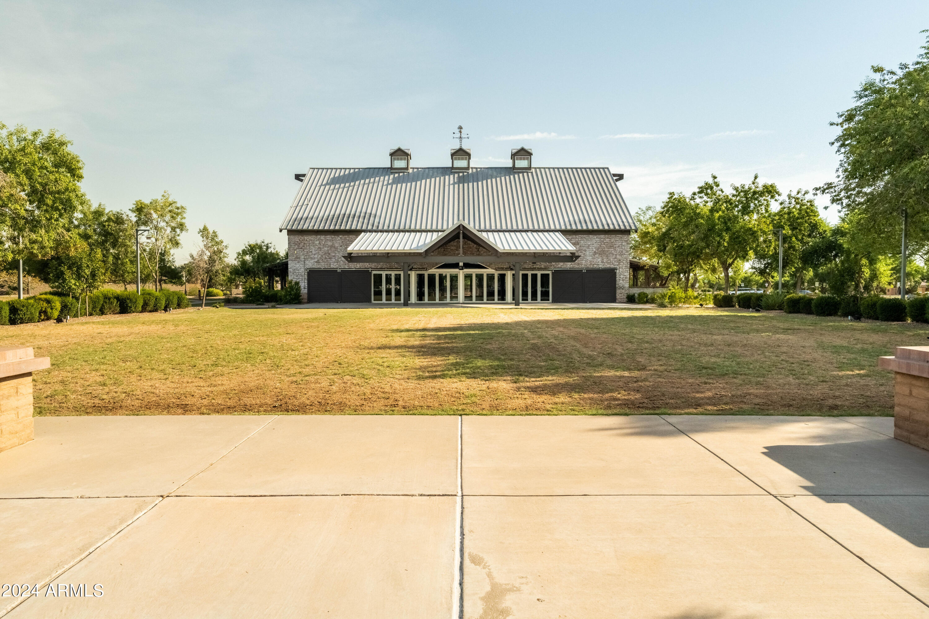 4604 East Reins Road Gilbert, AZ 85297 - Photo 100 of 128 Barn 4