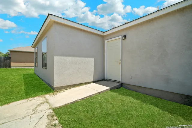 $350,000 | 6927-6931 Hallie Ridge, San Antonio, TX 78227