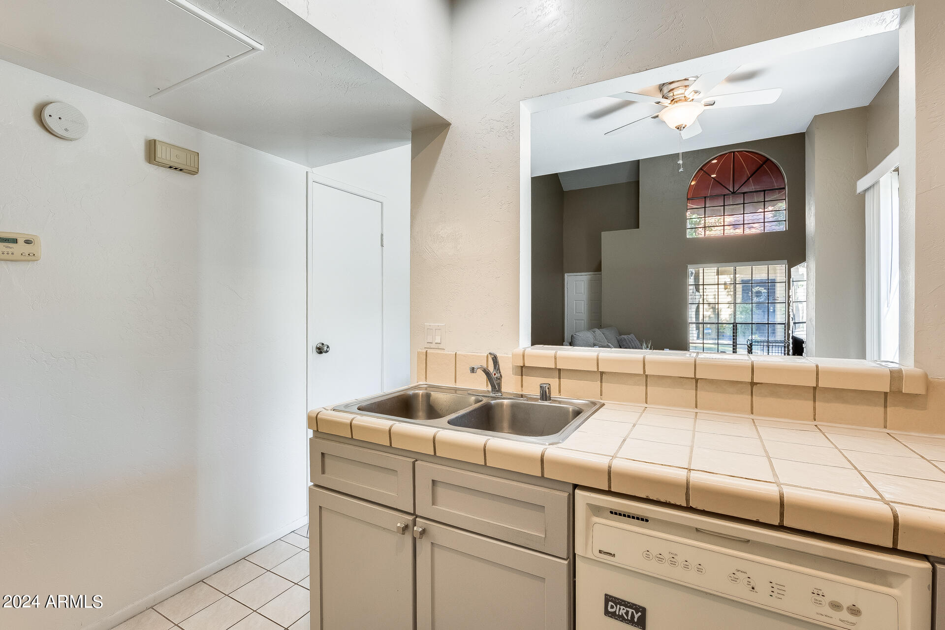 1126 West Elliot Road, Unit 1042 Chandler, AZ 85224 - Photo 17 of 32