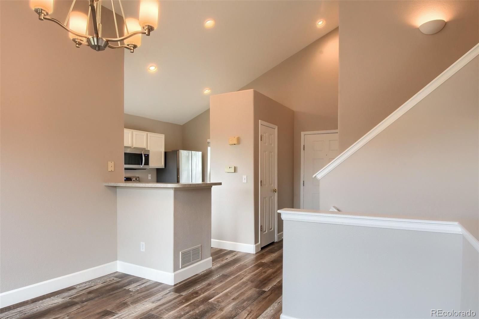 9929 Saybrook Street Highlands Ranch, CO 80126 - Photo 8 of 19 Gallery Image 8