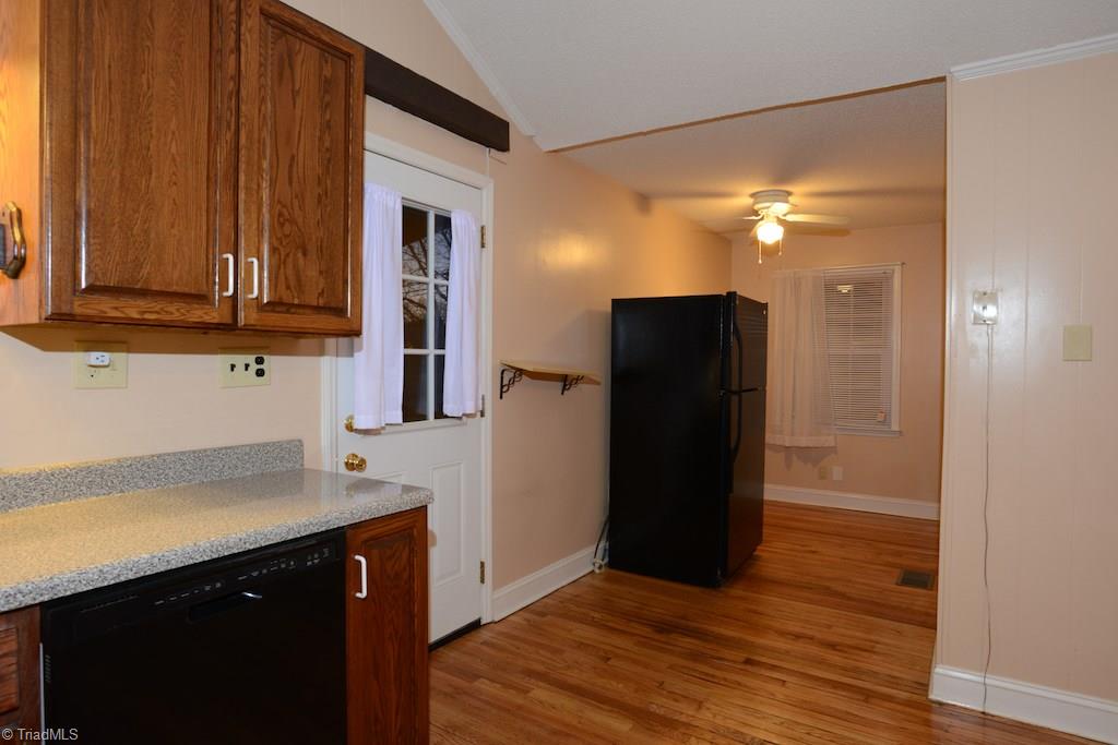314 Old Mill Road High Point, NC 27265 - Photo 8 of 16 Kitchen and Breakfast area, all appliances stay