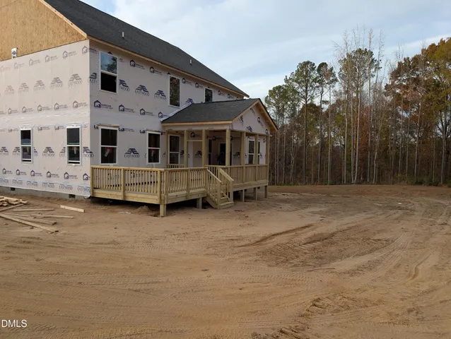 a car parked in front of a house