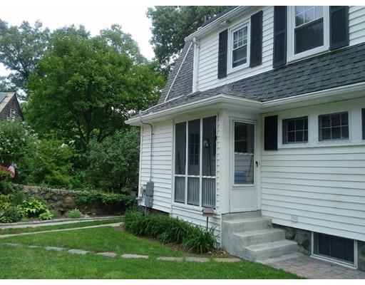14 Upland Road Waltham, MA 02451 - Photo 4 of 26 Gallery Image 4