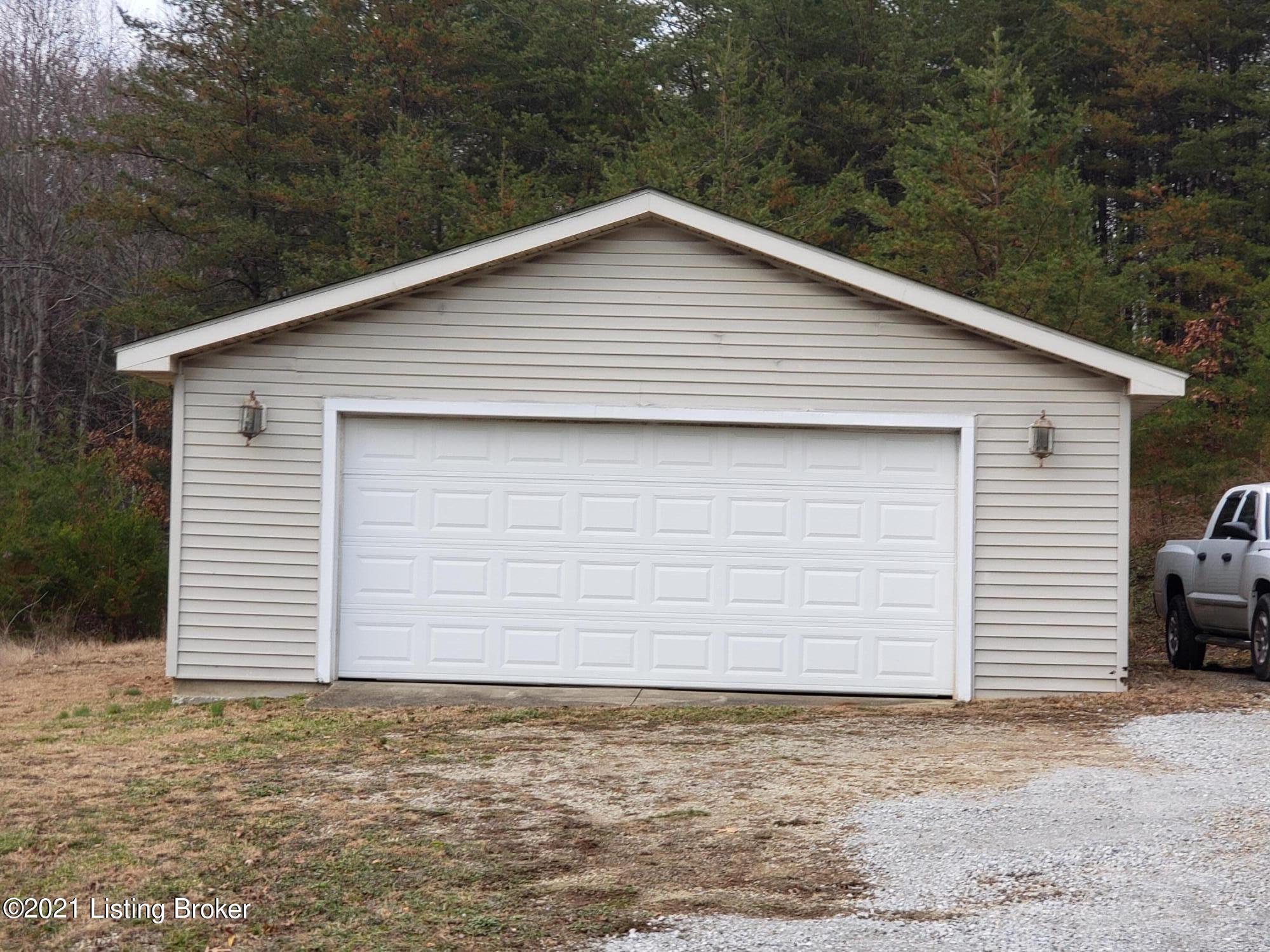 1399 Jim Clark Road New Haven, KY 40051 - Photo 13 of 29 GARAGE