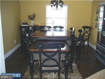 67 Heather Road Turnersville, NJ 08012 - Photo 5 of 9 Dining Room