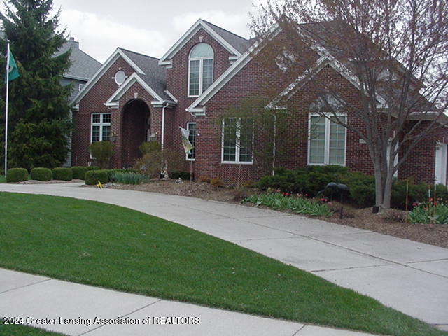 16837 Thorngate Road East Lansing, MI 48823 - Photo 1 of 1 Front View