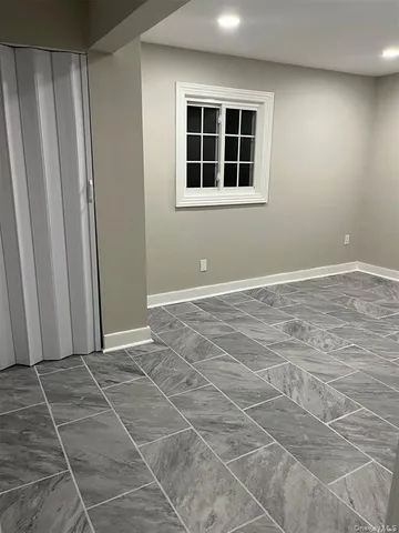 $3,200 | 105 South 32nd Street, Wyandanch, NY 11798