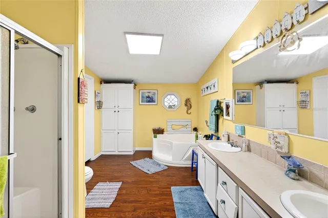 $425,000 | 650 Northeast 170th Avenue, Williston, FL 32696