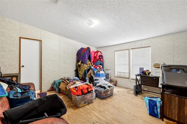 $425,000 | 650 Northeast 170th Avenue, Williston, FL 32696