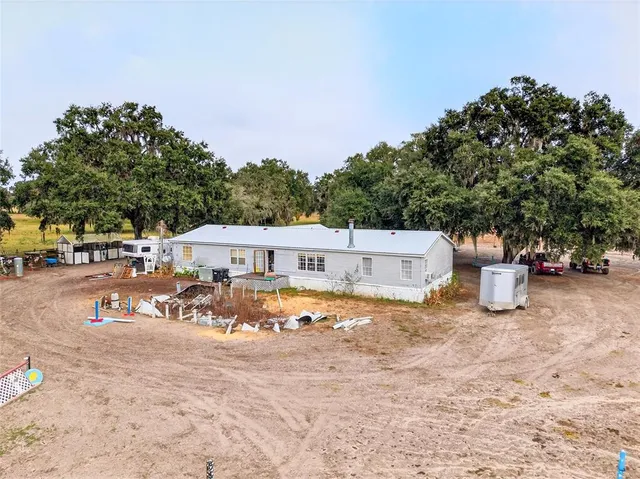 $425,000 | 650 Northeast 170th Avenue, Williston, FL 32696