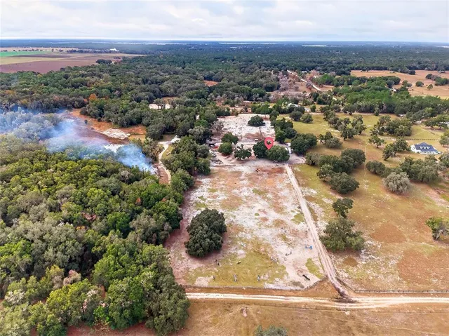 $425,000 | 650 Northeast 170th Avenue, Williston, FL 32696