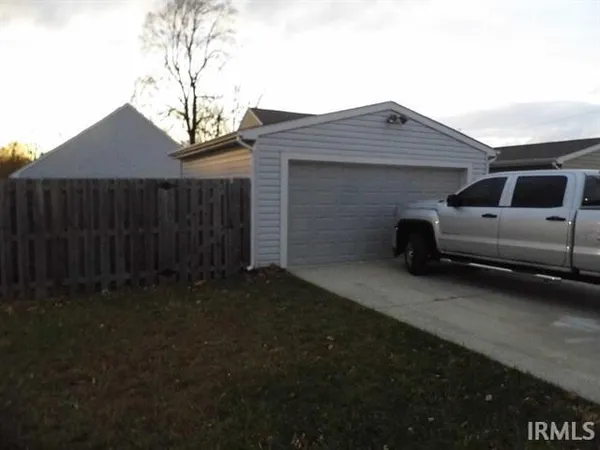 $1,595 | 317 North 24th Street, Lafayette, IN 47904