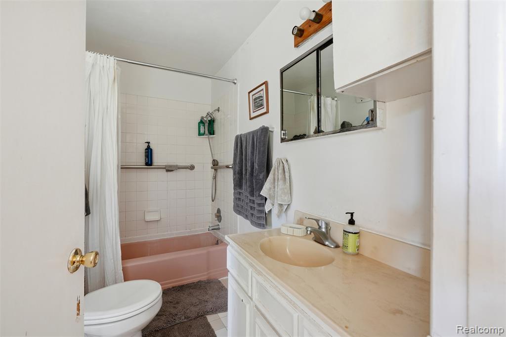 612 Spring Street Ann Arbor, MI 48103 - Photo 7 of 26