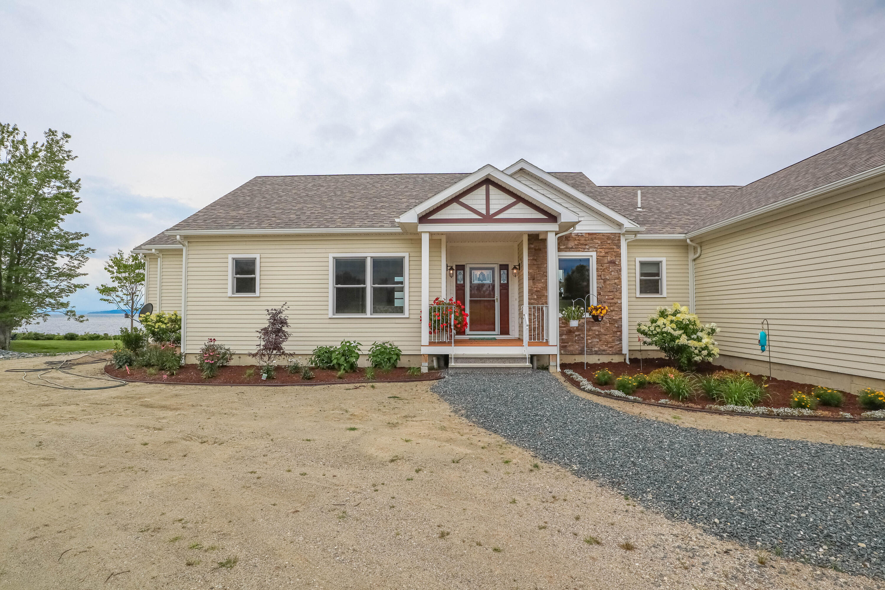 1398 Castine Road Penobscot, ME 04476 - Photo 11 of 100 Entrance