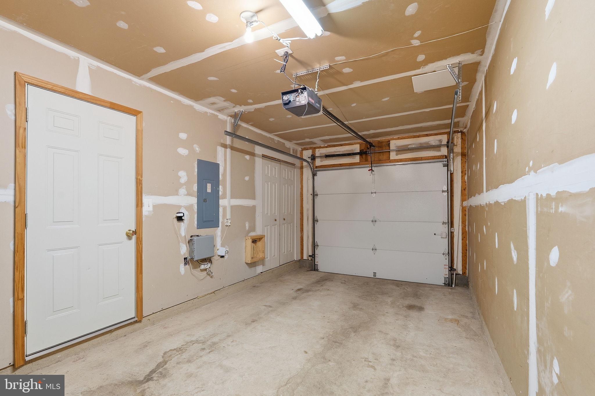 1881 Crescent Park Drive Reston, VA 20190 - Photo 40 of 43