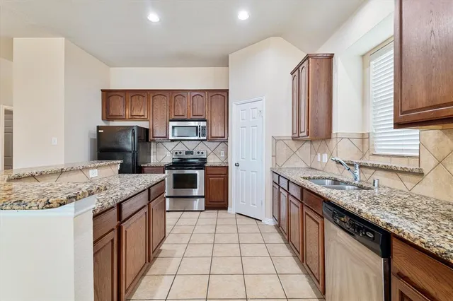 $1,995 | 10304 Colfax Drive, McKinney, TX 75072