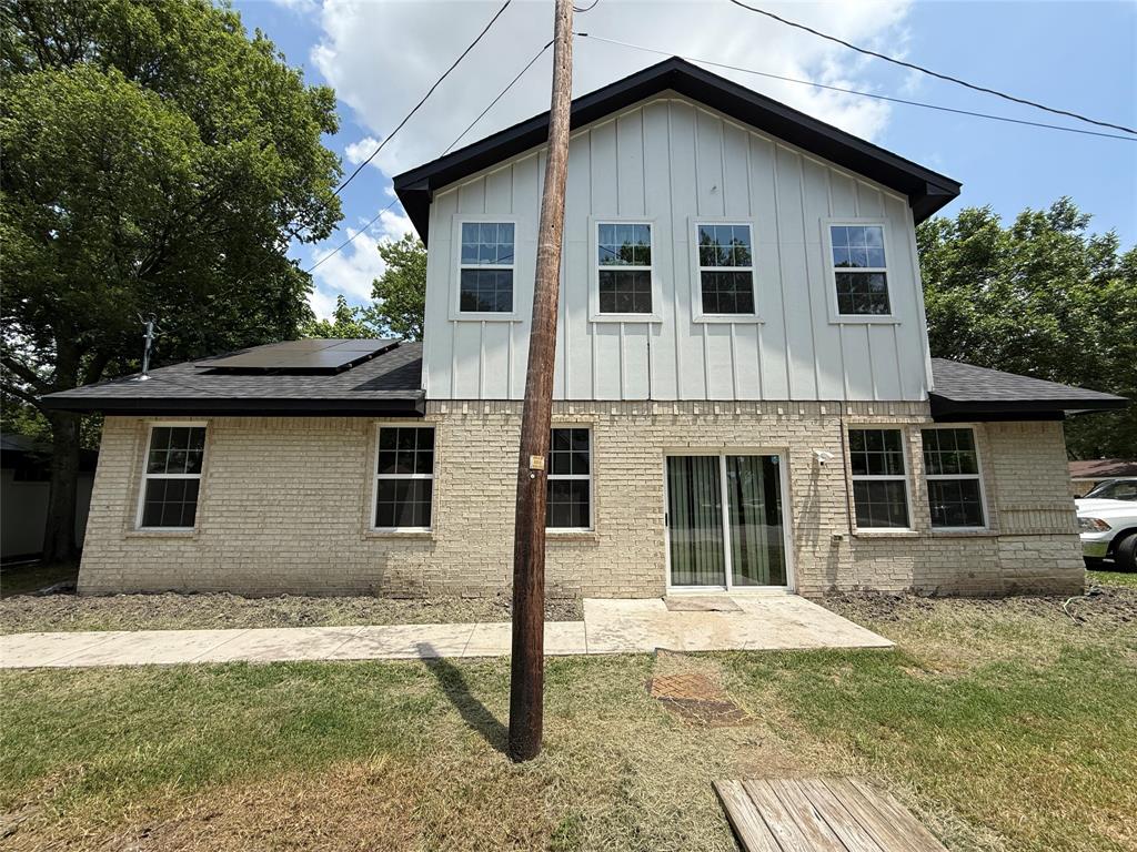 201 East 10th Street Kaufman, TX 75142 - Photo 2 of 29