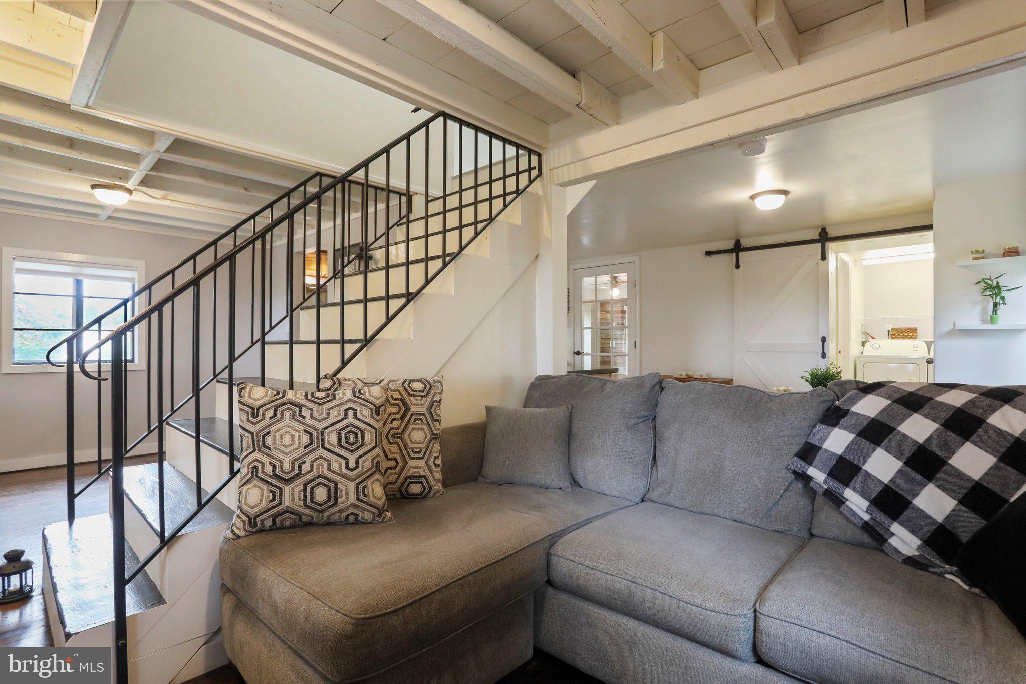 7022 Mountain Church Road Middletown, MD 21769 - Photo 4 of 56 Gallery Image 4